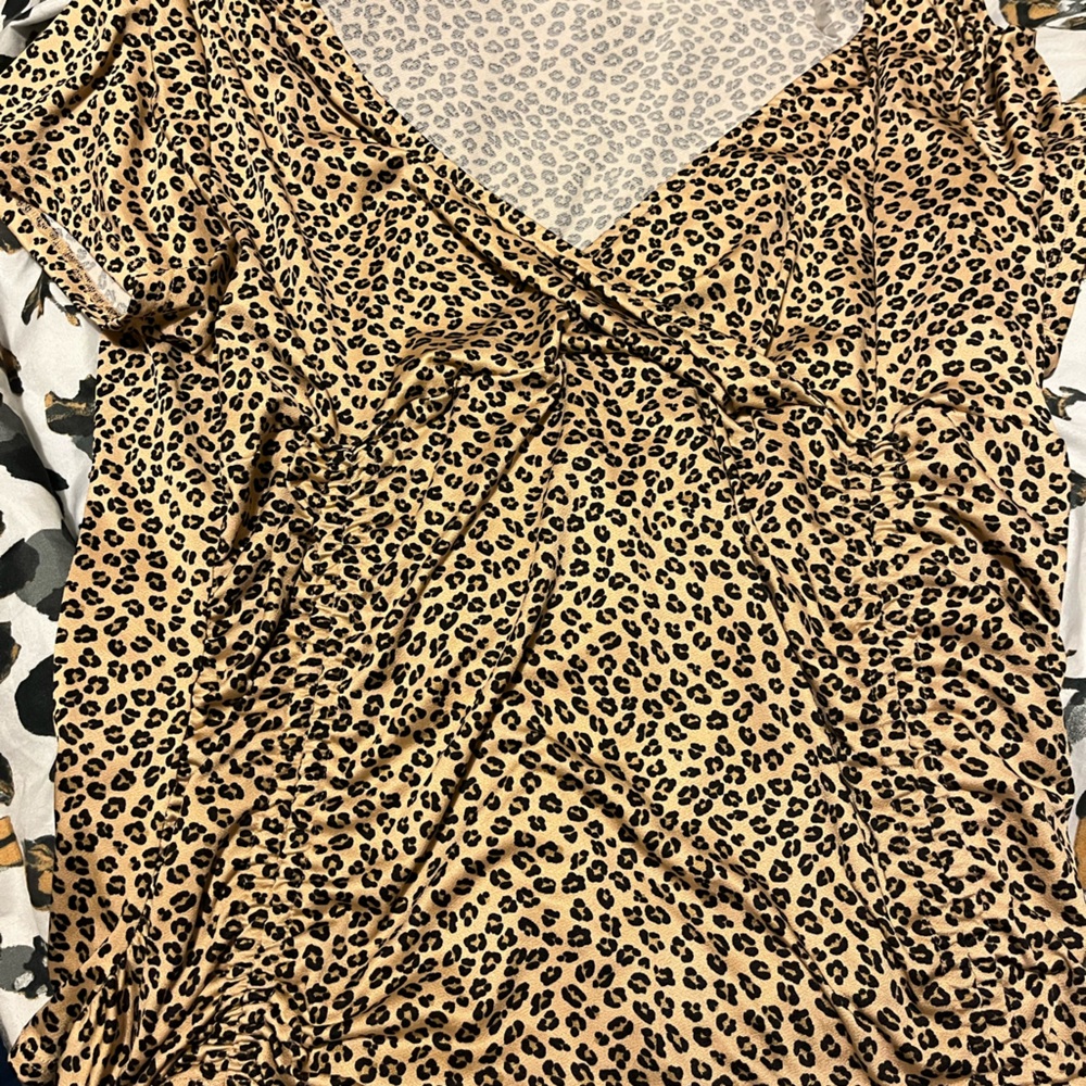 Cheetah Shirt With Strings to Scrunch The shirt.